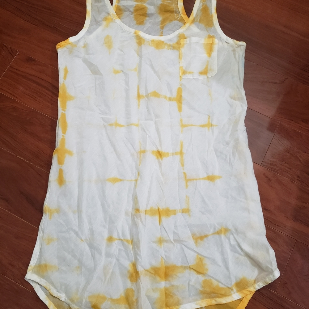 Women's Gap medium top